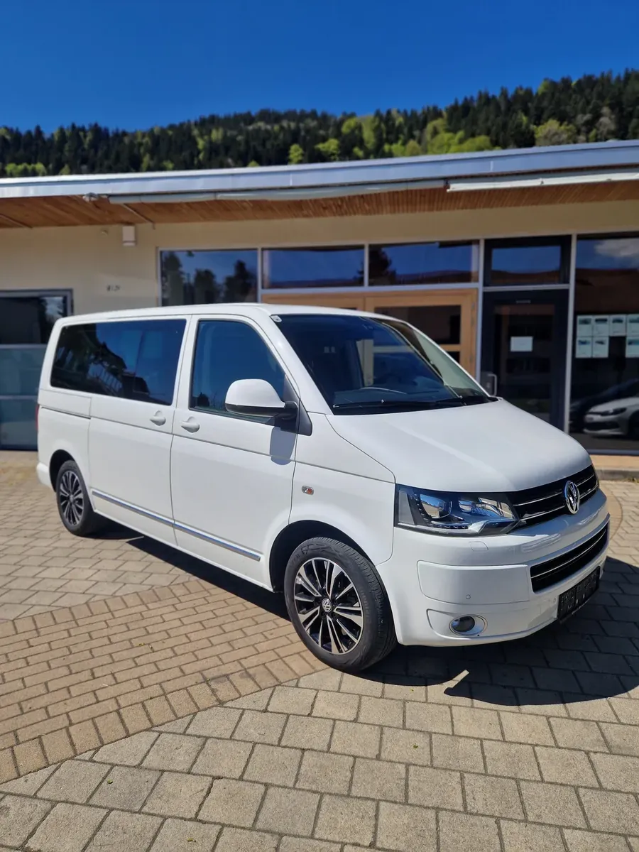 Volkswagen Multivan 2015 photo 2