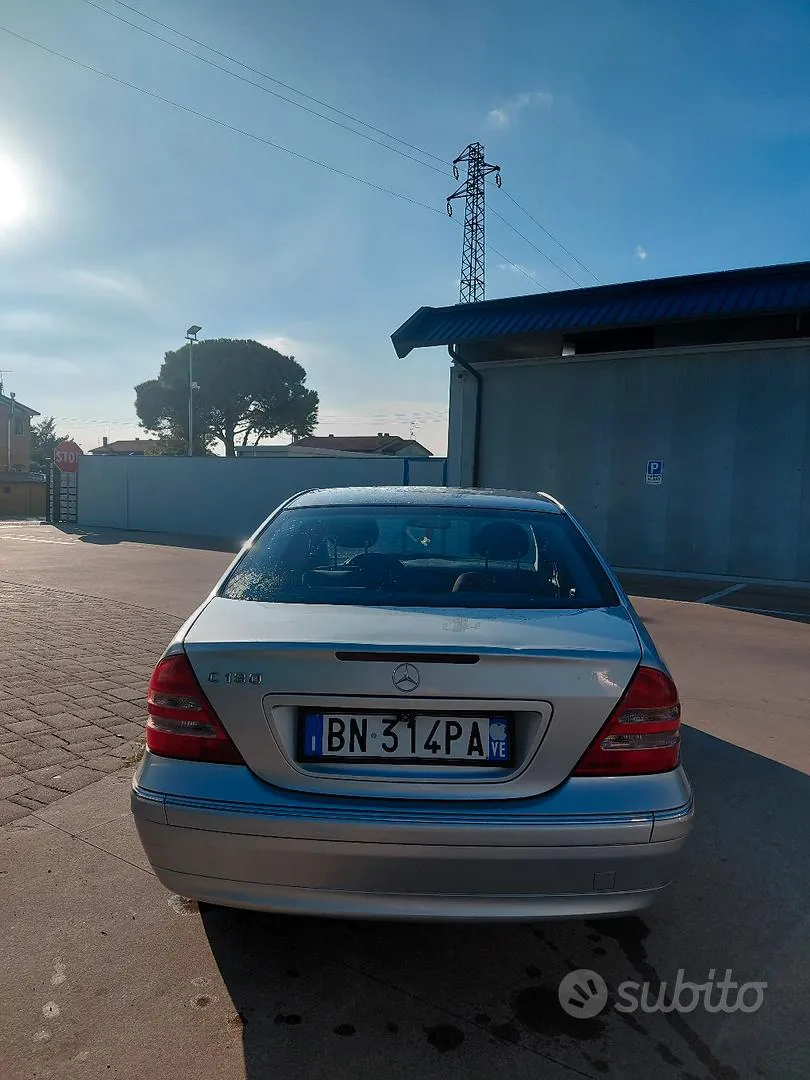 Mercedes-Benz C 2001 photo 2