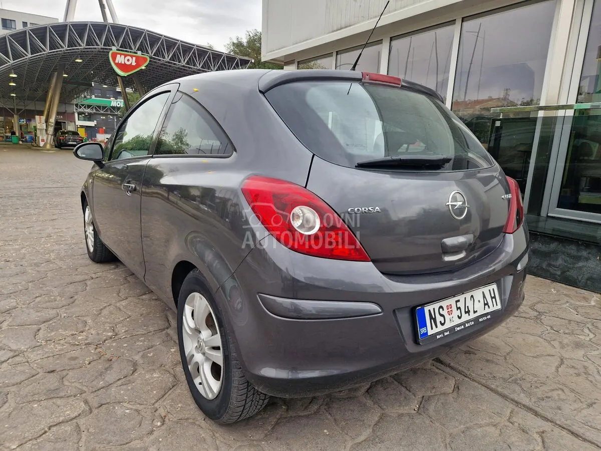 Opel Corsa D 2010 photo 4