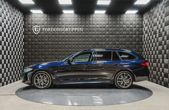 BMW 530E 2022 photo 2