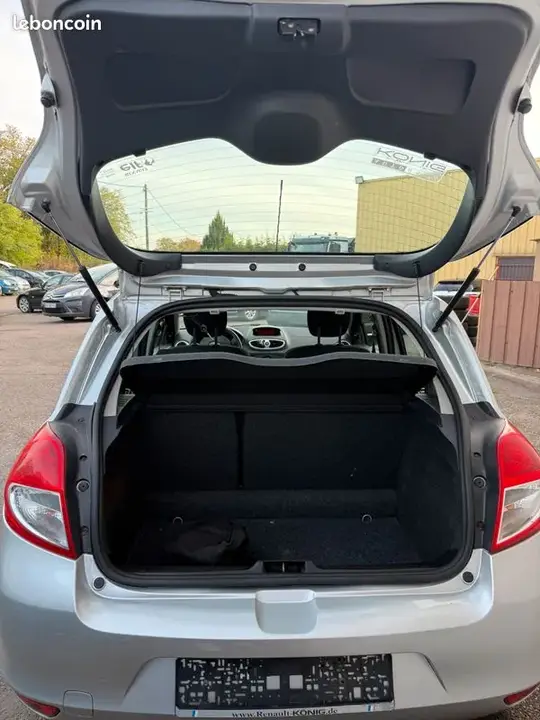 Renault Clio 2012 photo 3