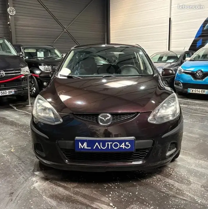 Mazda 2 2008 photo 2
