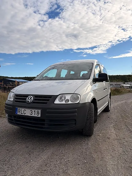Volkswagen Caddy 2010 photo 3