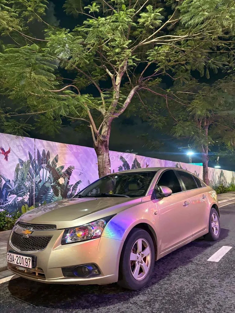 Chevrolet Cruze 2011 photo 2