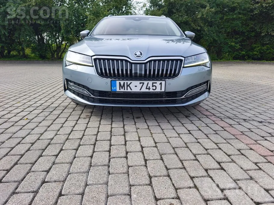 Skoda Superb 2020 photo 2