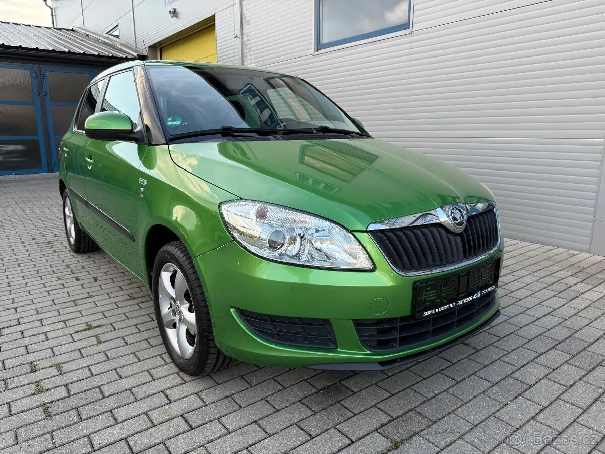 Skoda Fabia 2013 photo 4