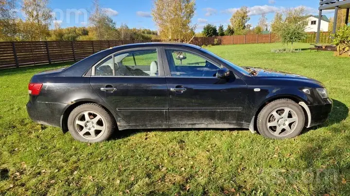 Hyundai Sonata 2009 photo 3