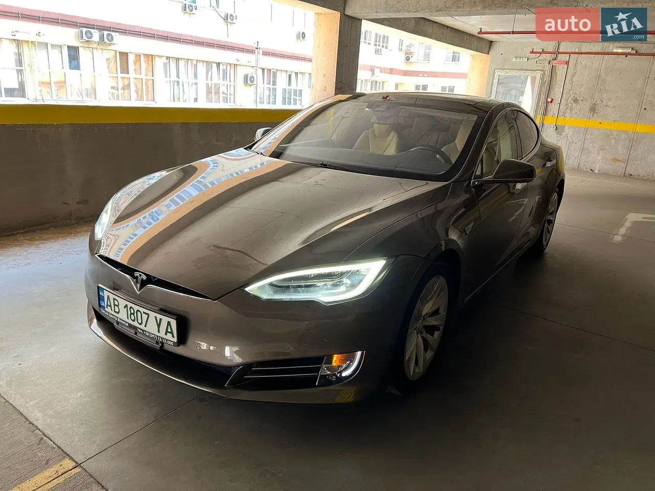 Tesla Model S 2016 photo 5