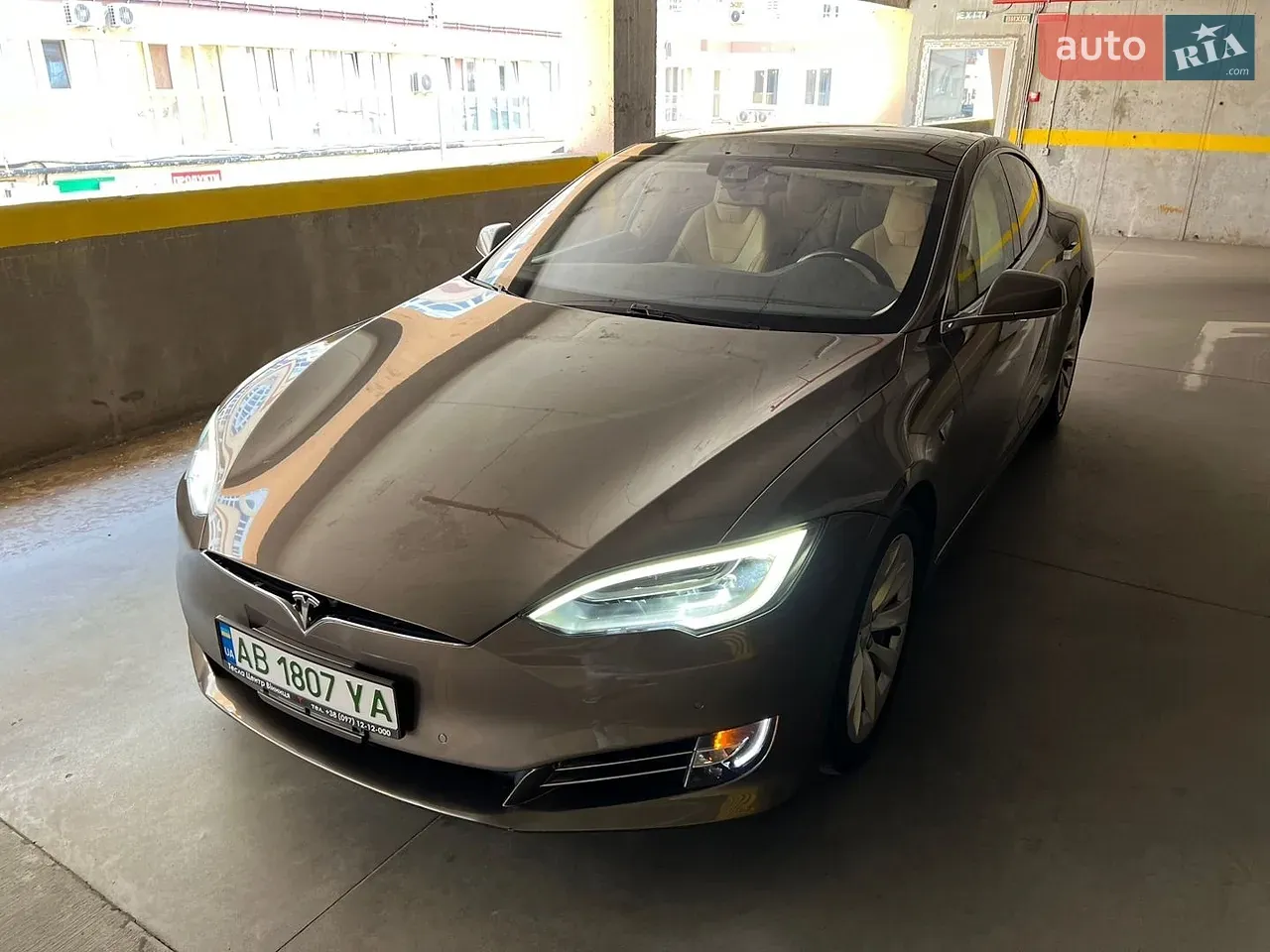 Tesla Model S 2016 photo 2