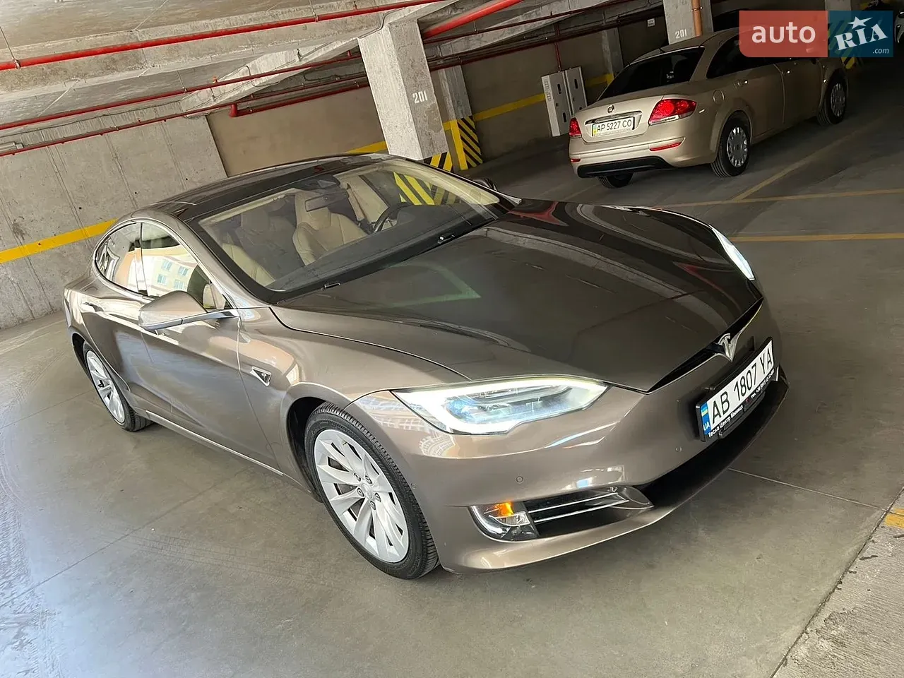 Tesla Model S 2016 photo 3