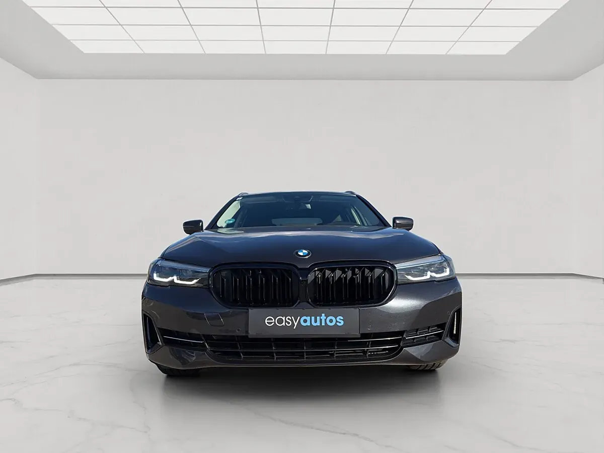 BMW 5 Series 2021 photo 2