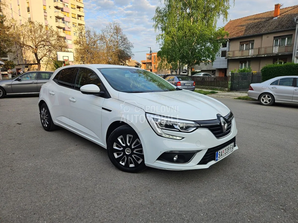 Renault Megane 2019 photo 4