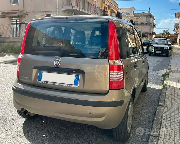 Fiat Panda 2012 photo 2