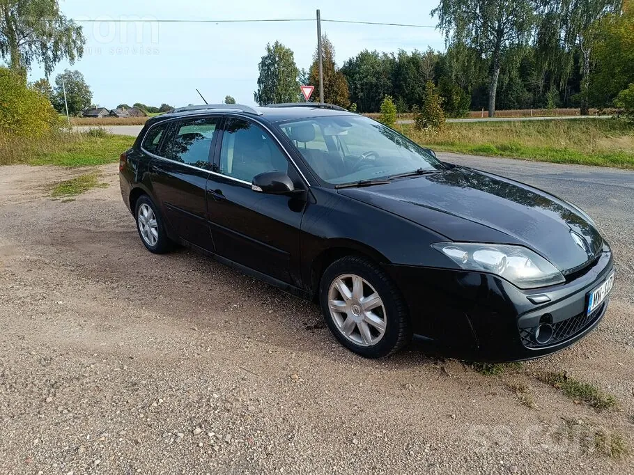Renault Laguna 2010 photo 2