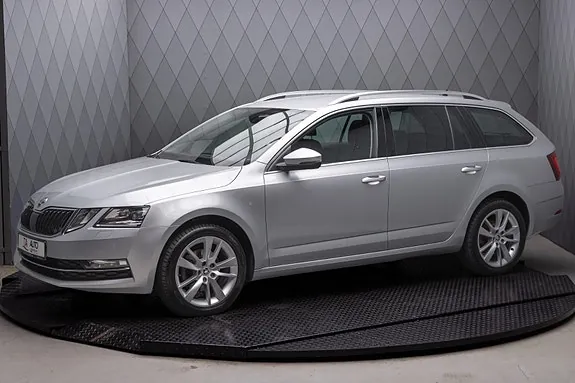 Skoda Octavia 2019 photo 2