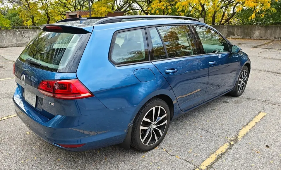 Volkswagen Golf Sportwagen 2017 photo 3