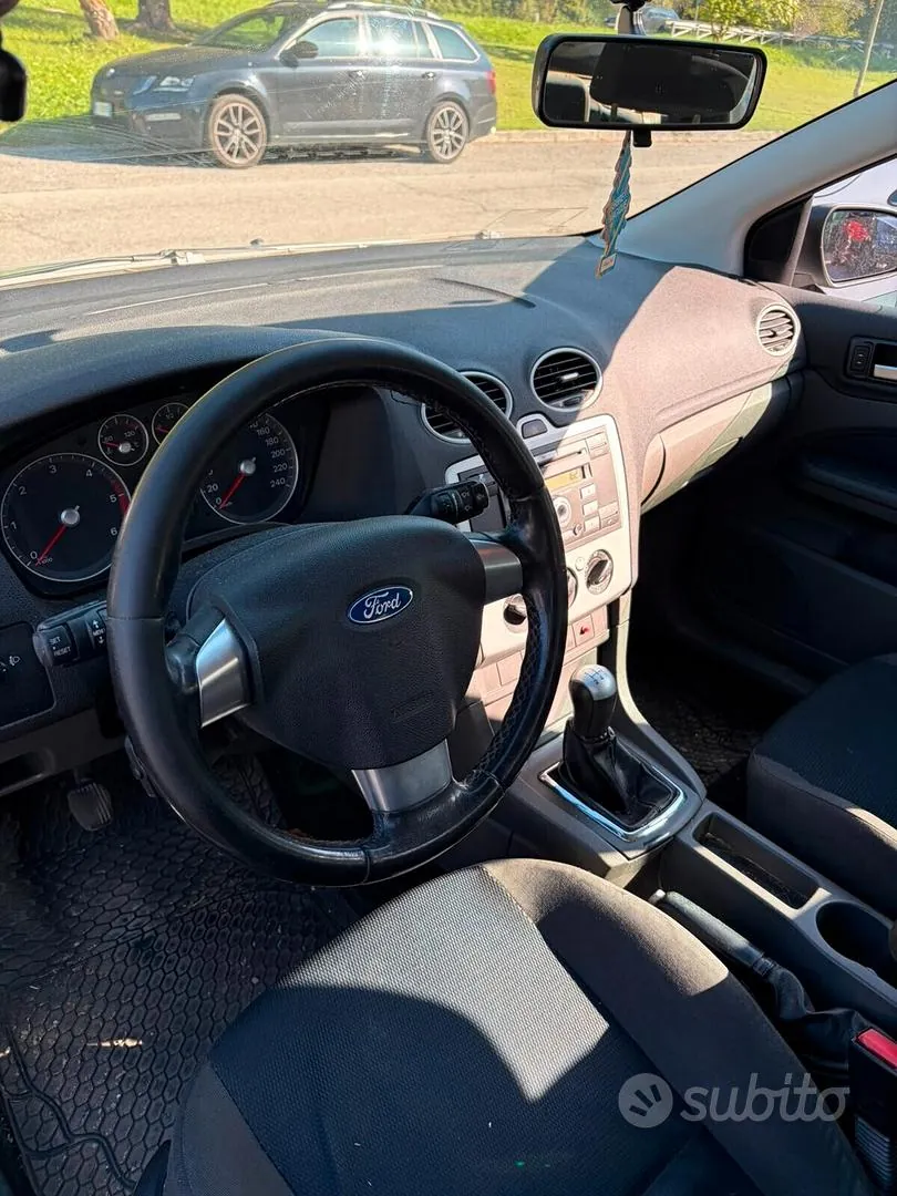 Ford Focus 2005 photo 4