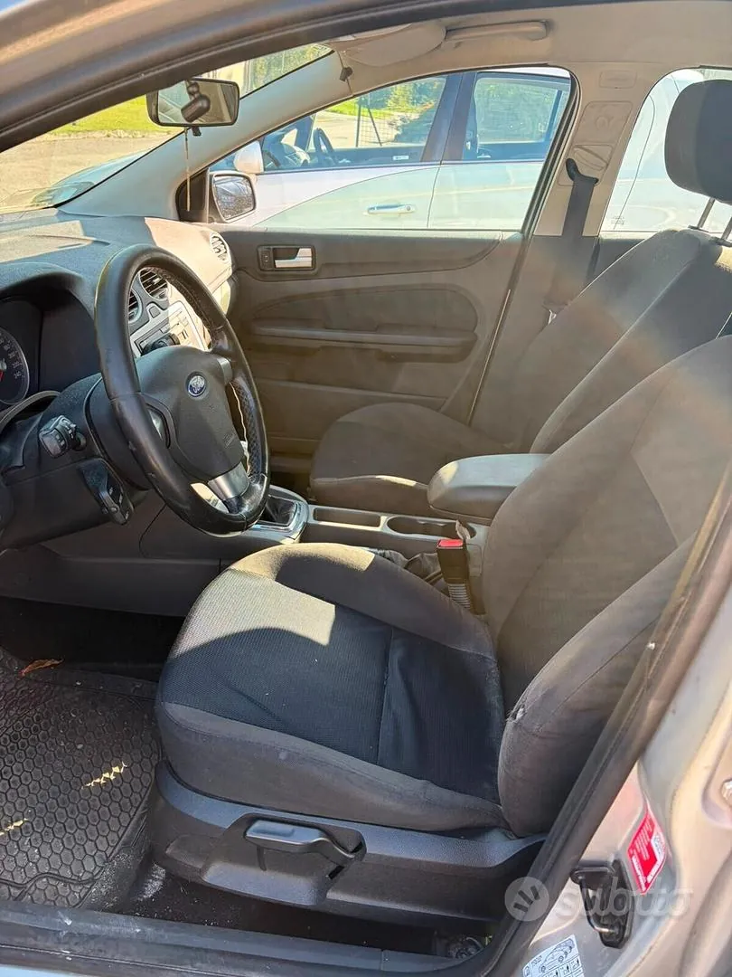 Ford Focus 2005 photo 3