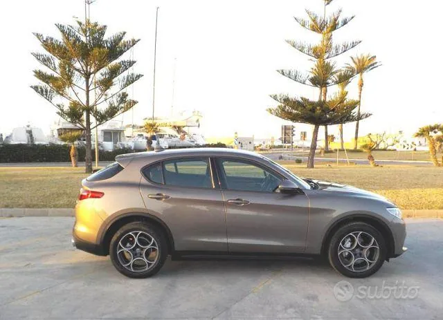 Alfa Romeo Stelvio 2017 photo 5