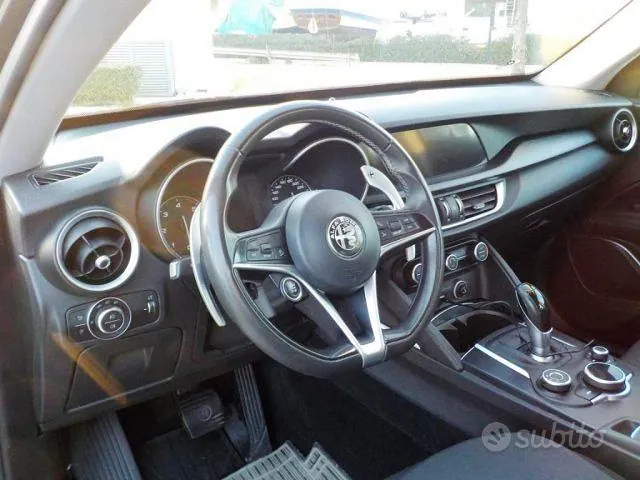 Alfa Romeo Stelvio 2017 photo 4
