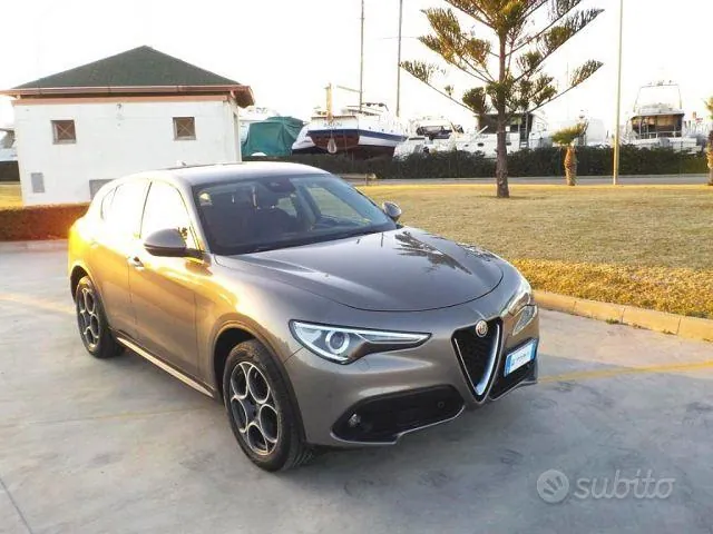 Alfa Romeo Stelvio 2017 photo 2