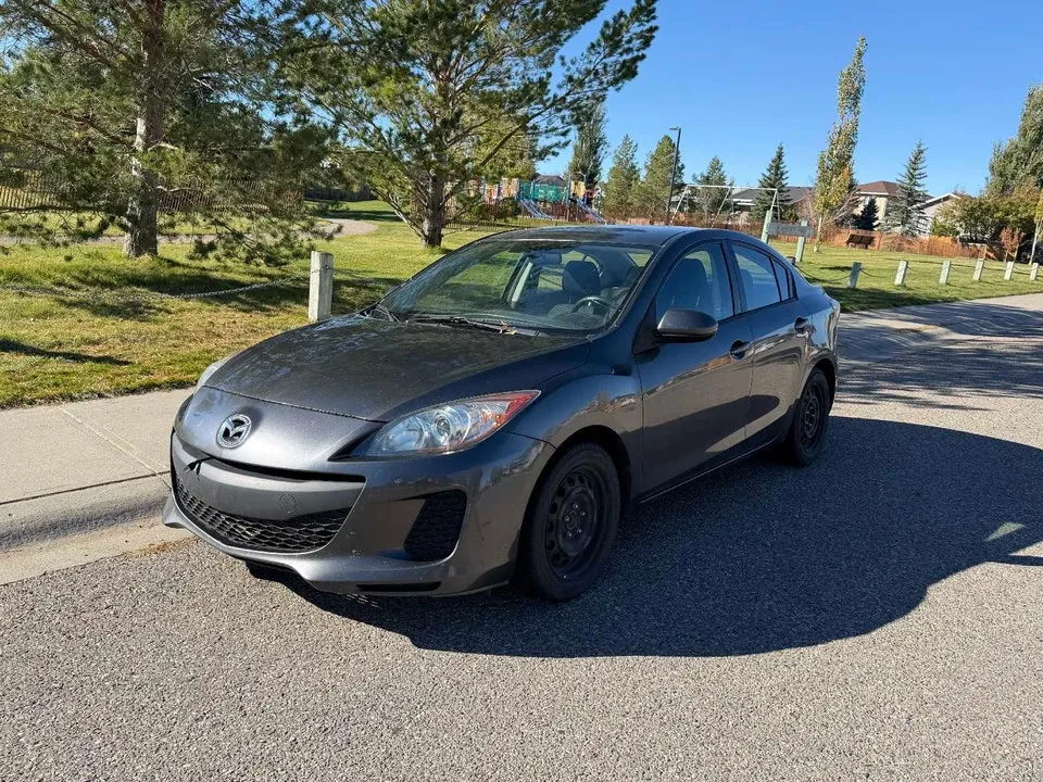 Mazda 3 2012 photo 2