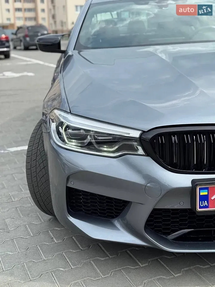 BMW 5 Series 2018 photo 5