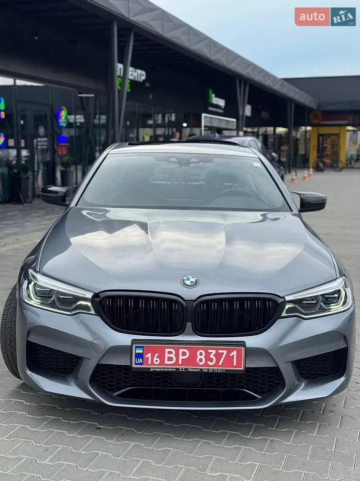BMW 5 Series 2018 photo 4