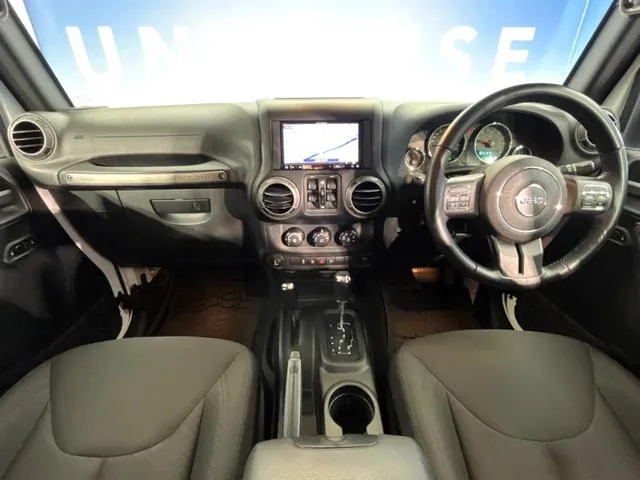 Chrysler Grand Cherokee 2018 photo 2