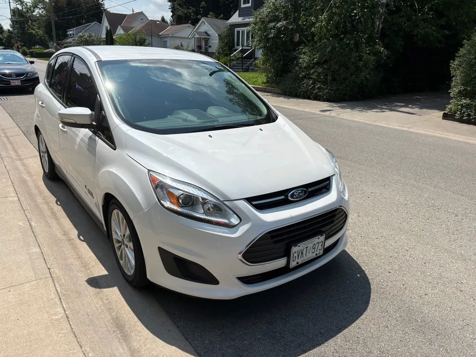 Ford Cmax 2017 photo 2