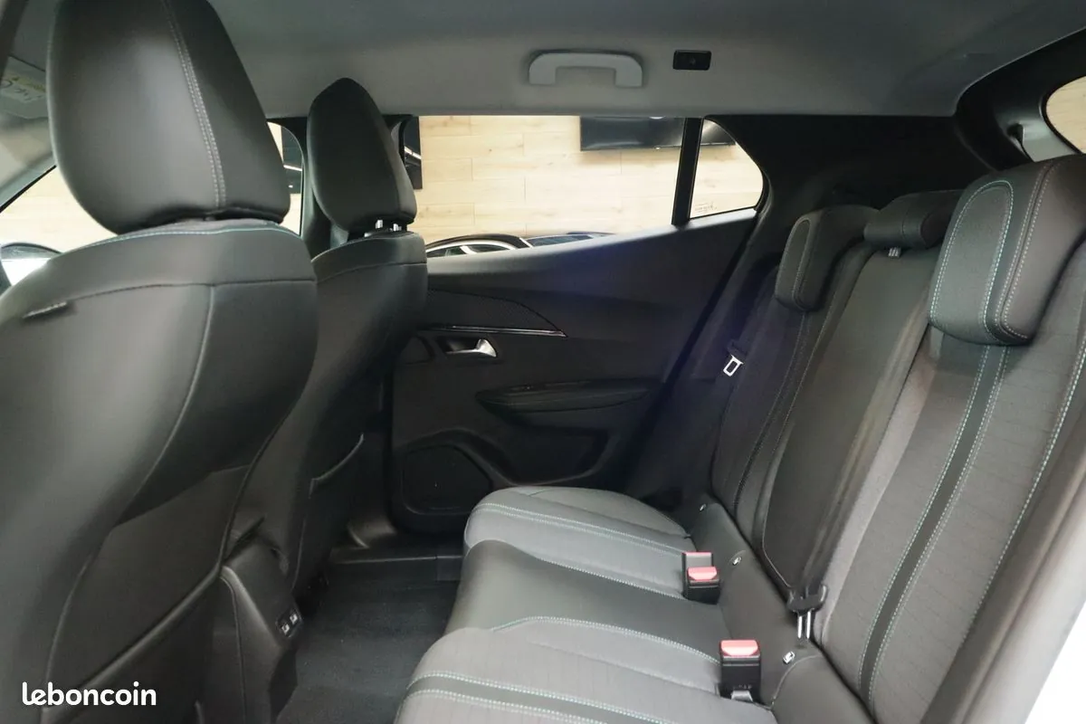 Peugeot 2008 2021 photo 5