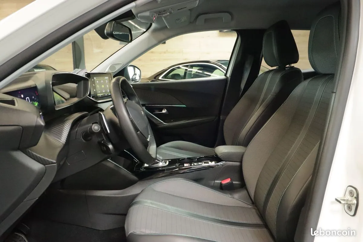Peugeot 2008 2021 photo 3