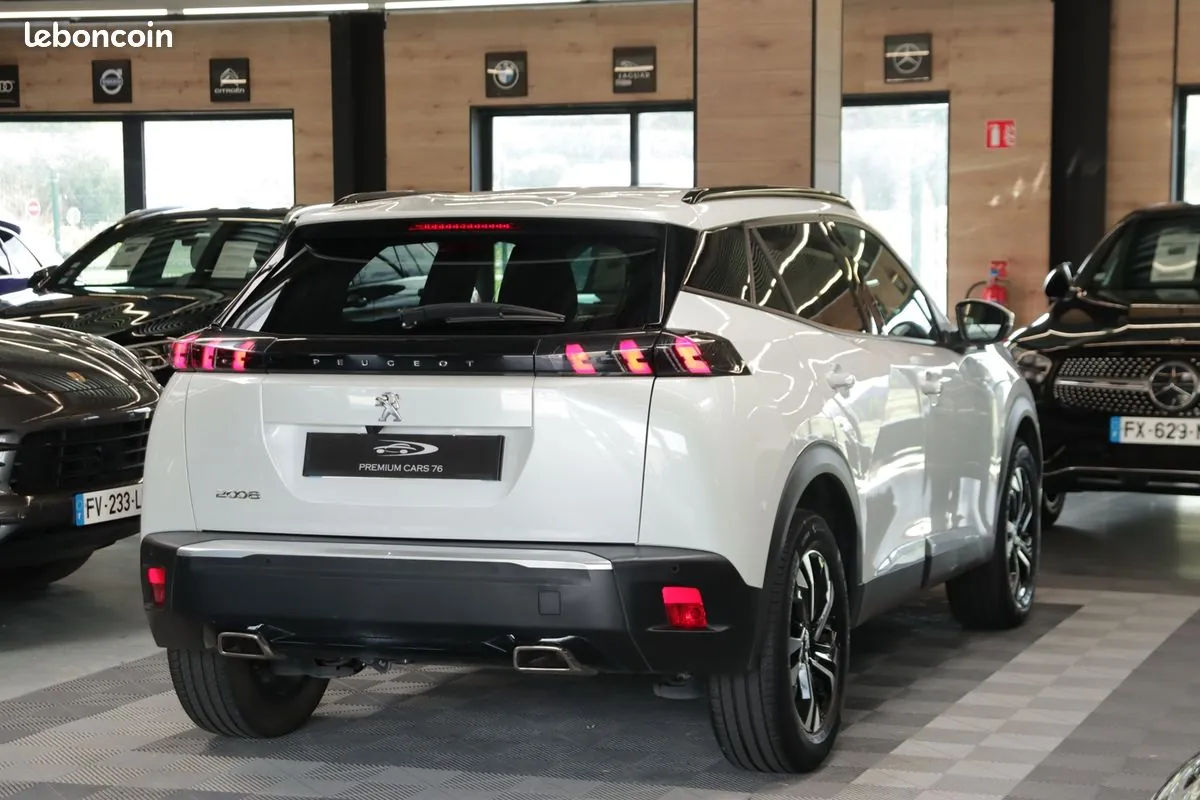 Peugeot 2008 2021 photo 2