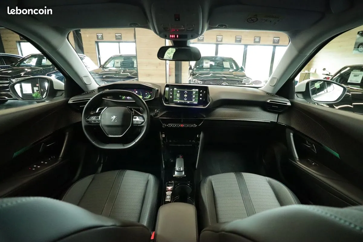 Peugeot 2008 2021 photo 4