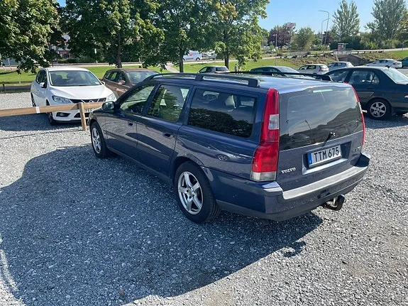 Volvo V70 2003 photo 2
