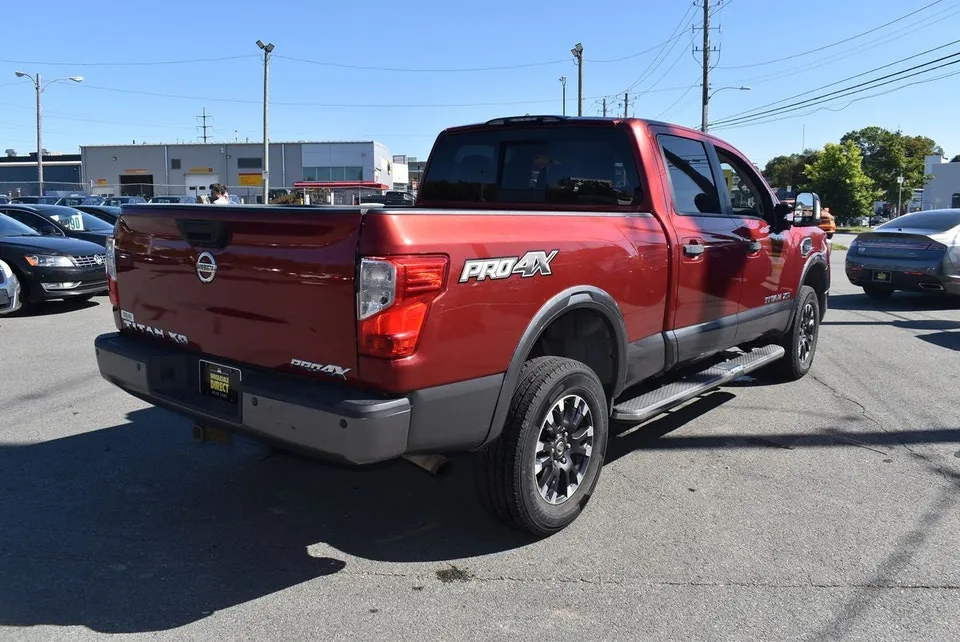 Nissan Titan Xd 2016 photo 4