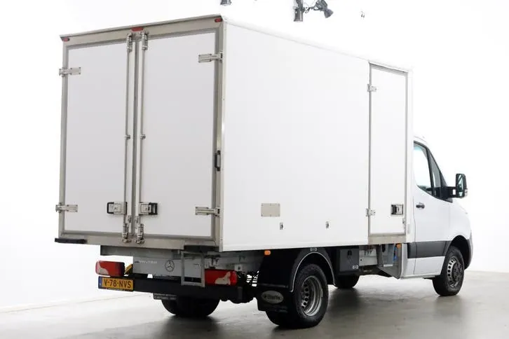 Mercedes-Benz Sprinter 2023 photo 2