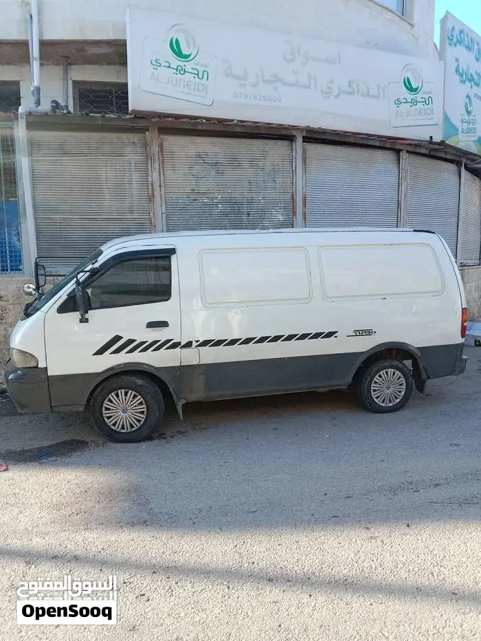Kia Pregio
