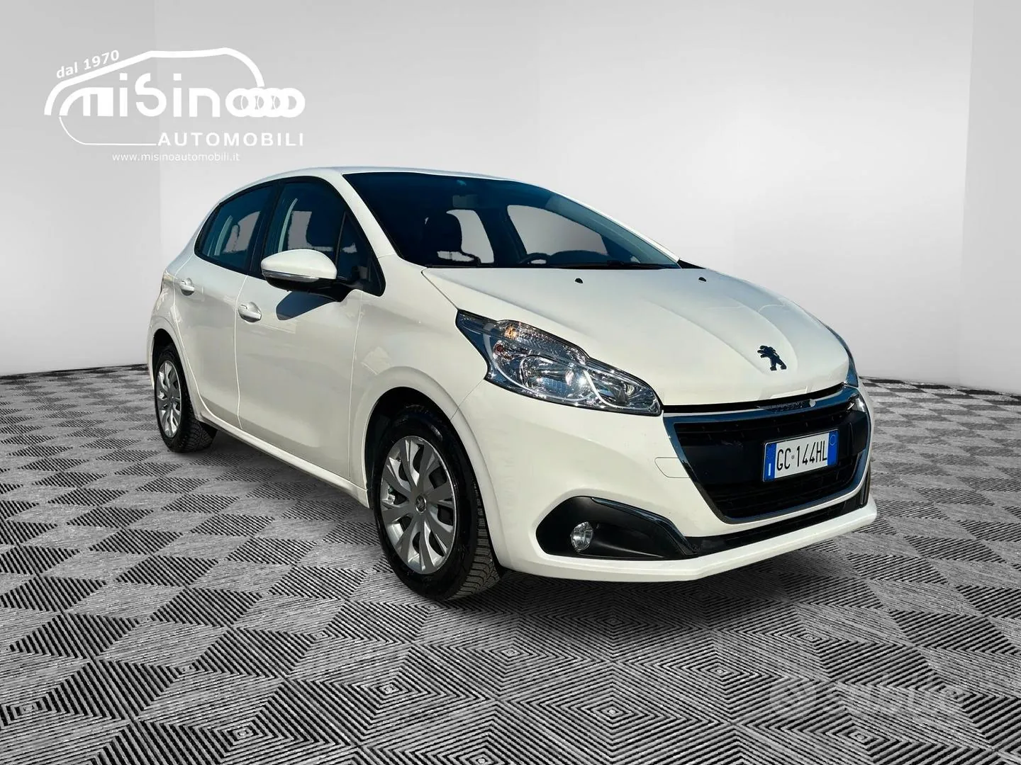 Peugeot 208 2020 photo 3