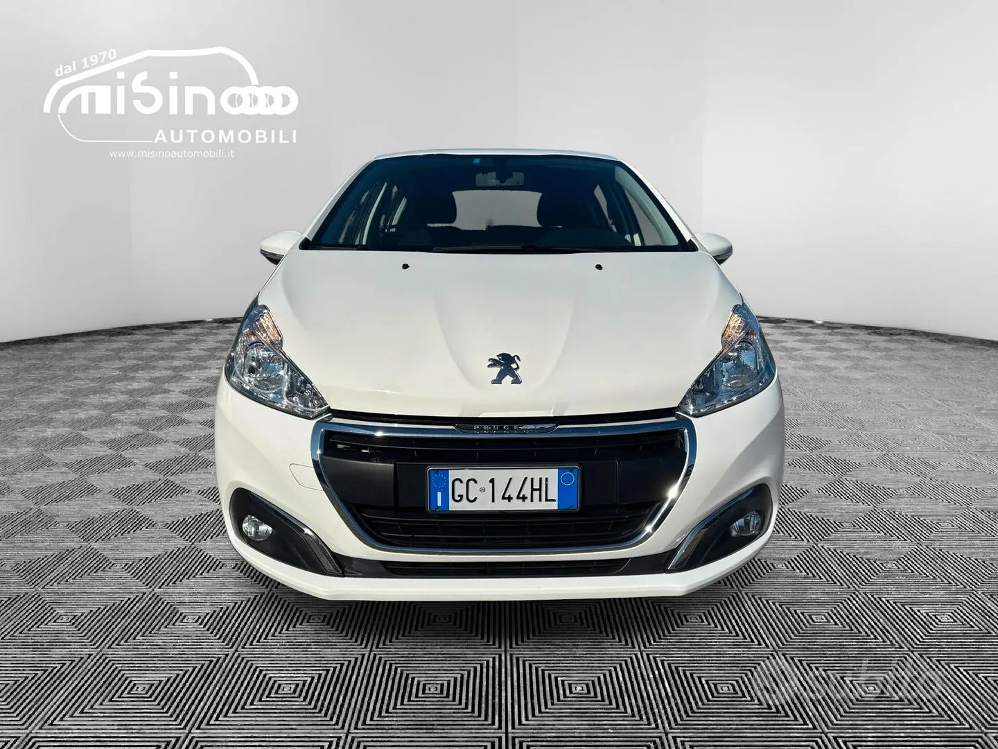 Peugeot 208 2020 photo 2