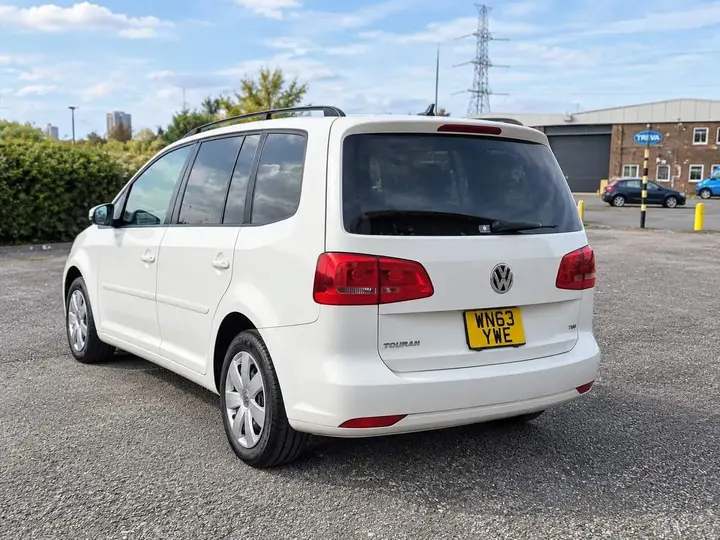 Volkswagen Touran 2013 photo 4
