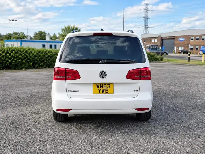 Volkswagen Touran 2013 photo 5