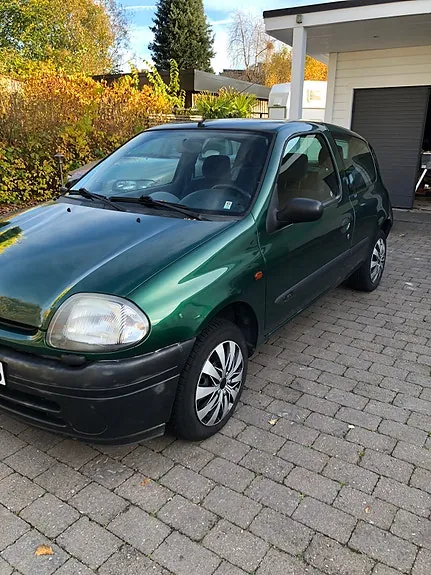 Renault Clio 1999 photo 2