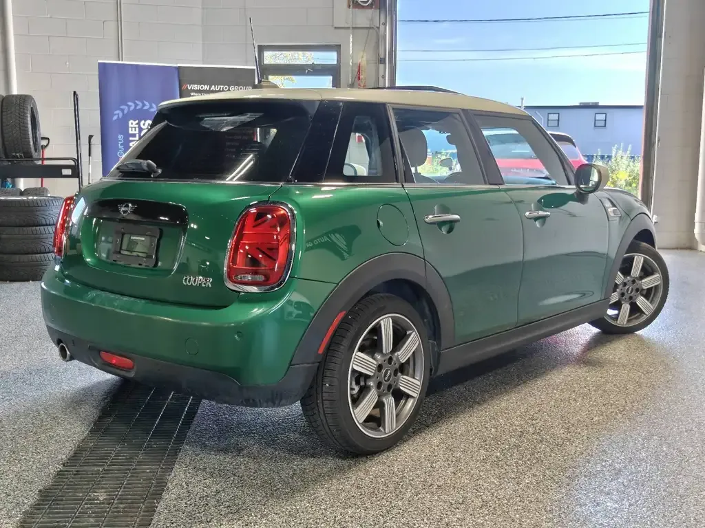 Mini 5 Door 2020 photo 5