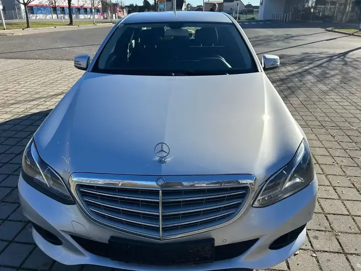 Mercedes-Benz E-Class 2015 photo 3