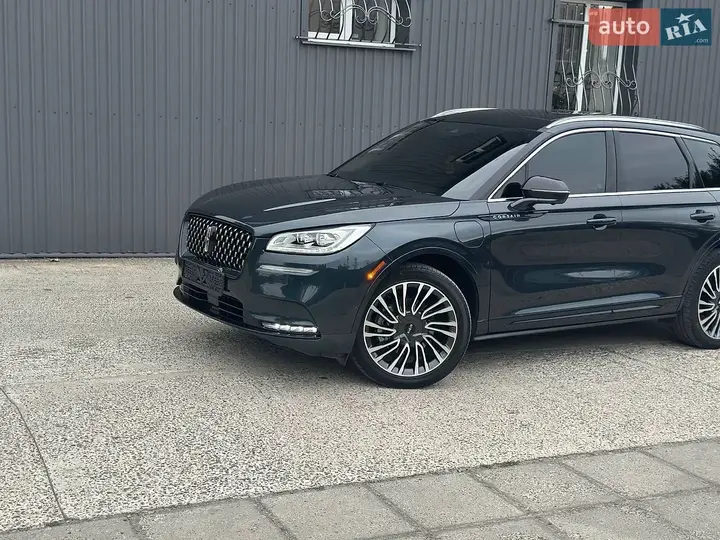 Lincoln Corsair 2022 photo 2
