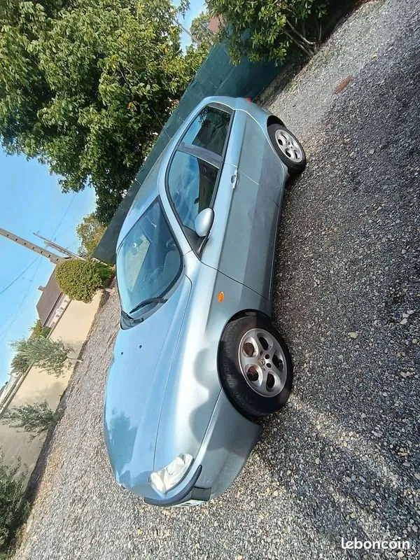 Alfa Romeo 147 2003 photo 2