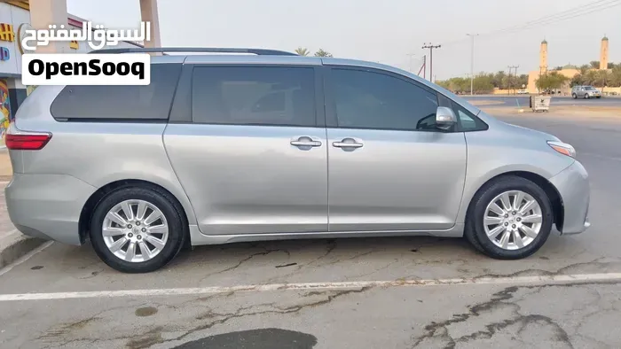Toyota Sienna 2016 photo 4