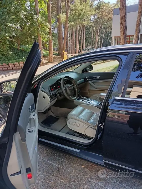 Audi A6 2010 photo 5