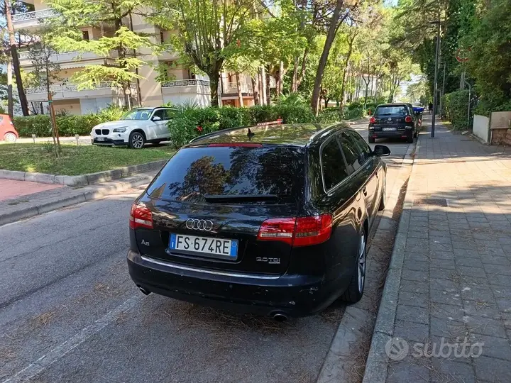 Audi A6 2010 photo 4